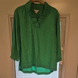 NWOT XS Crown & Ivy Green Ruffled Mandarin Collar Blouse